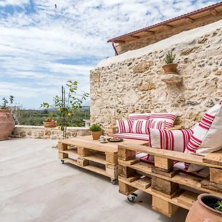 Fotini's House Holiday home *